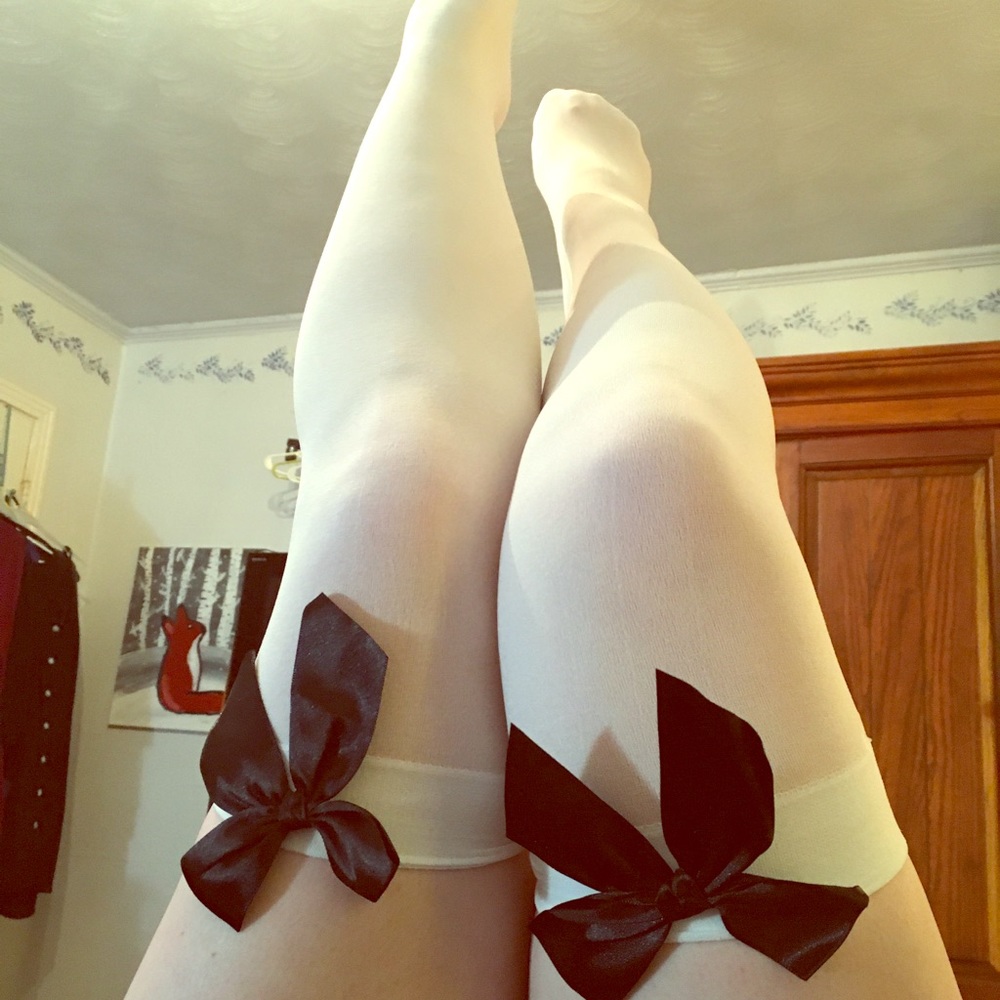 Ladies White Thigh High Nylon Stockings with Bow